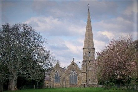 File:Mary & Christ Church, Llanfairfechan 2923167 84d6348c.jpg