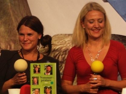 File:Mia och Klara.jpg