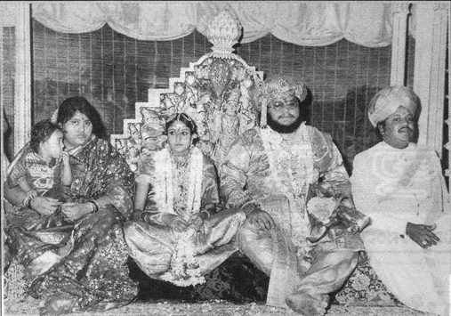 File:Srikanta Dutta Wadiyar's Wedding.jpg