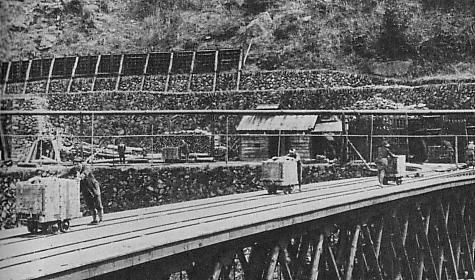 File:Besshi copper mine.JPG