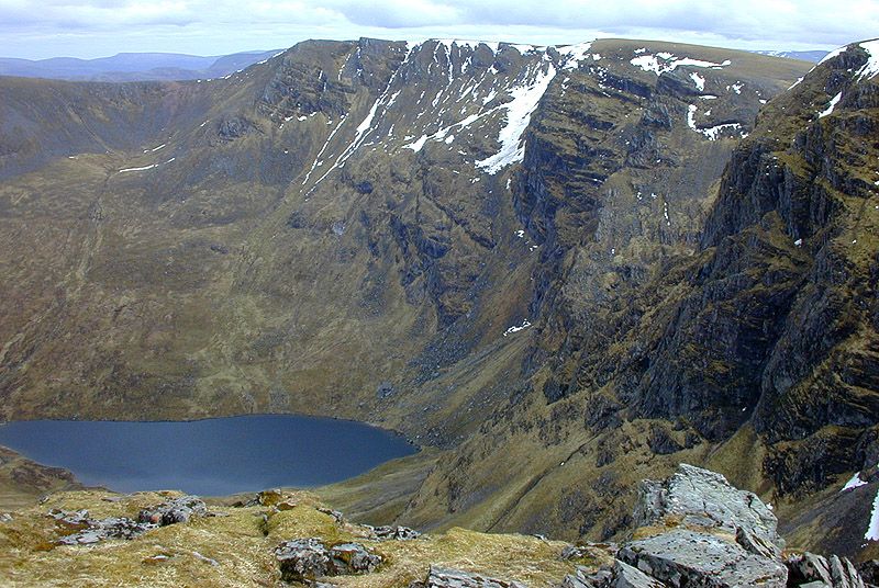 File:Coire Ardair - geograph.org.uk - 607387.jpg