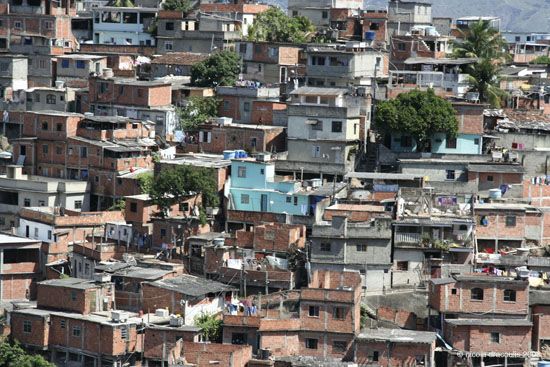 File:Complexo do Alemão.jpg