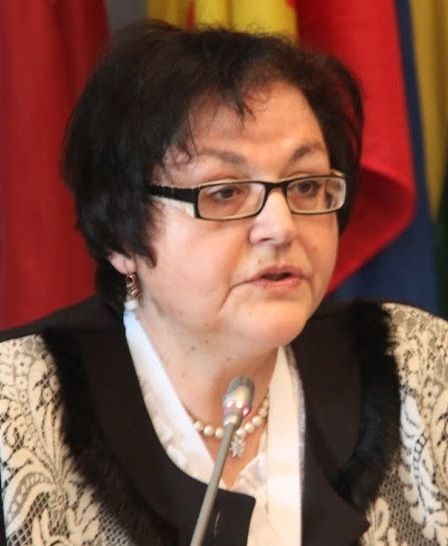 File:Gordana Čomić - 2014 (cropped).jpg