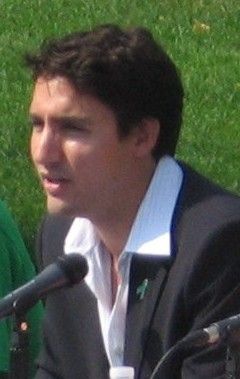 File:Justin Trudeau 2006 at Darfur rally.jpg