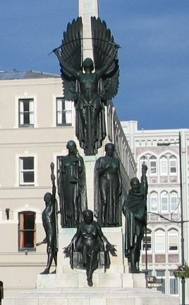 File:Citizens' War Memorial, 2005c.jpg