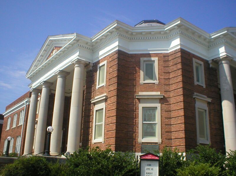 File:First Christian UCC, Burlington, NC.jpg