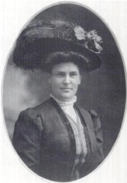 File:Maud Gage Baum 1880.jpg