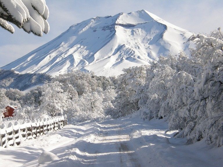 File:Volcan lonquimay.jpg