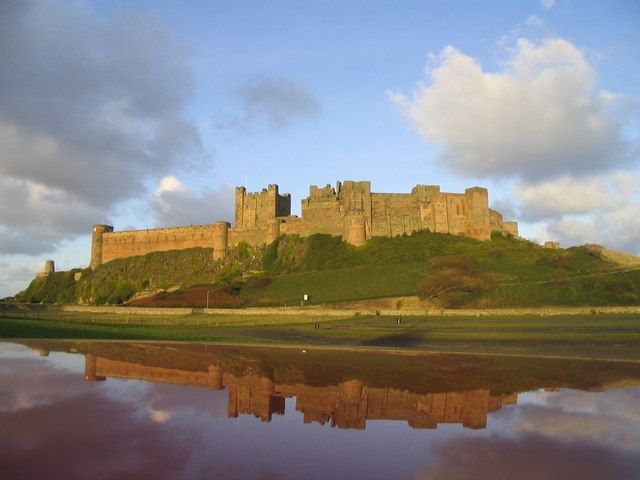 File:Bamburgh Castle - geograph.org.uk - 590747.jpg