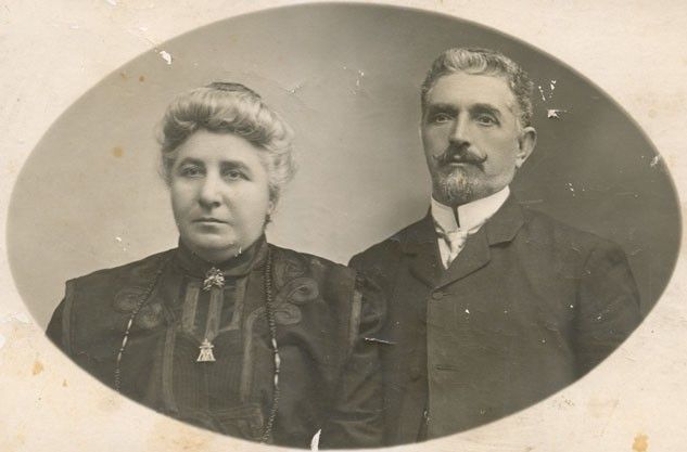 File:George Noah with Theodora Noeva.jpeg