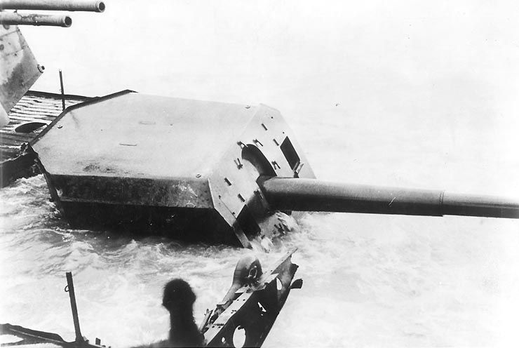 File:Graf Spee Wreck USNphoto 3.jpg