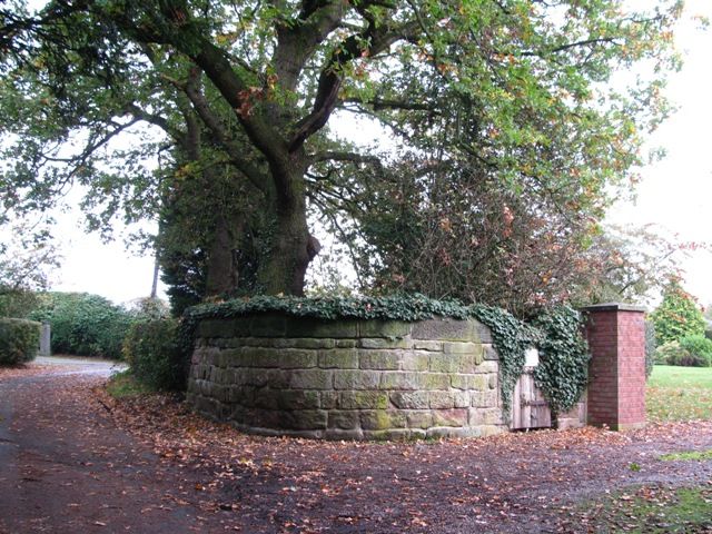 File:Hoole Pinfold.jpg