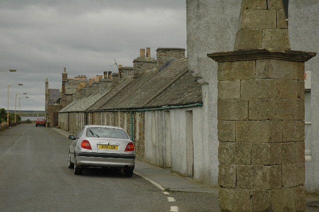 File:Main Street Balfour Shapinsay.jpg