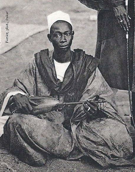 File:Sénégal-Chef indigène et son griot (AOF) cropped.jpg