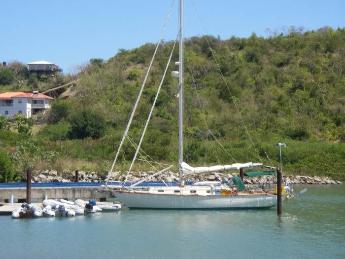 File:Cape Dory 36 sailboat.jpg