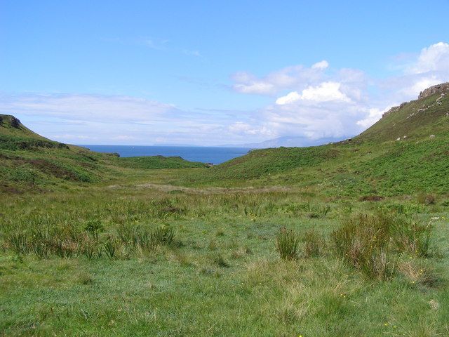 File:Gleann Mhairtein - geograph.org.uk - 528706.jpg