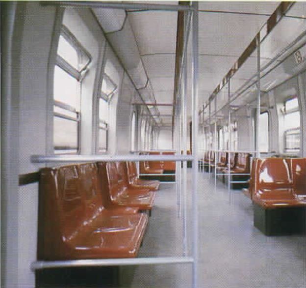 File:Interior Trem Kawasaki-Toshiba Fepasa (1985).jpg