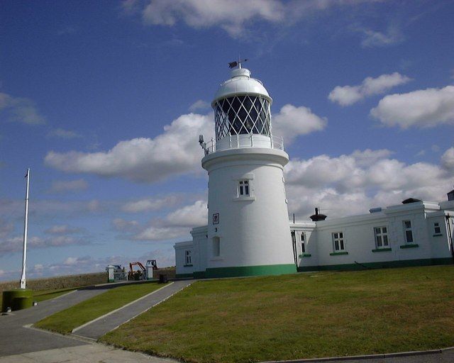 File:Pendeen Lighthouse - geograph.org.uk - 166955.jpg