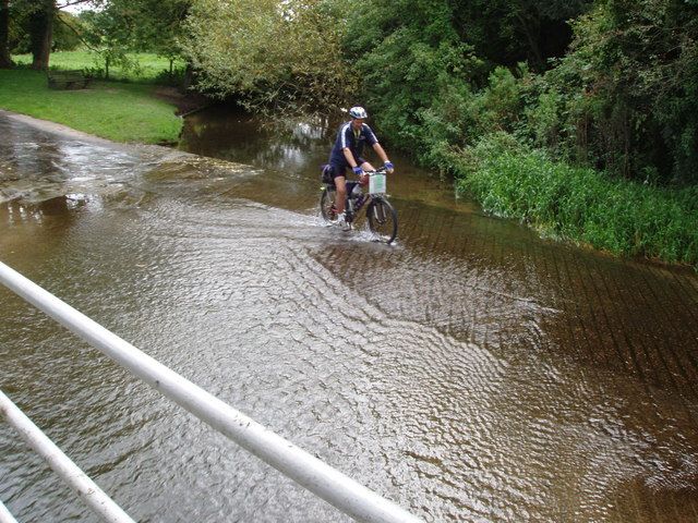 File:RiverStiffkeyFordNearGreatWalsingham(DavidWilliams)Sep2004.jpg