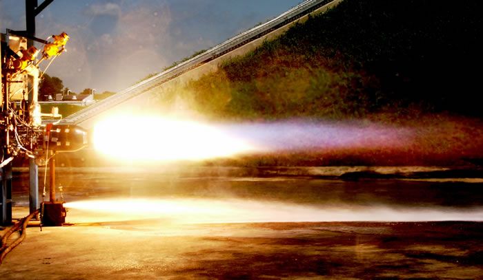 File:SpaceX engine test fire.jpg