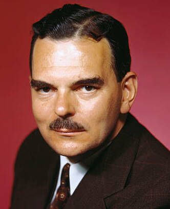 File:Thomas Dewey in 1944 (cropped).jpg