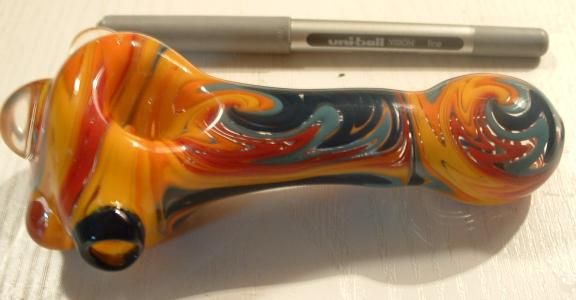 File:Glass-pipe.jpg