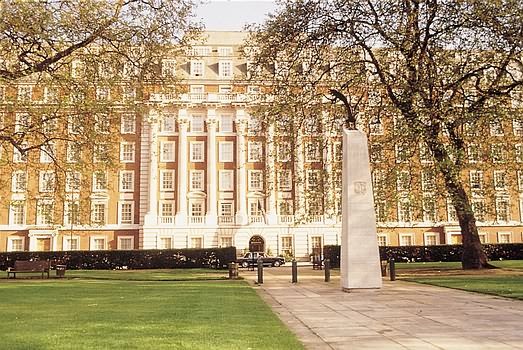 File:Grosvenor Square entrance.jpg