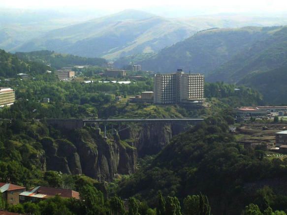 File:Jermuk view.jpg