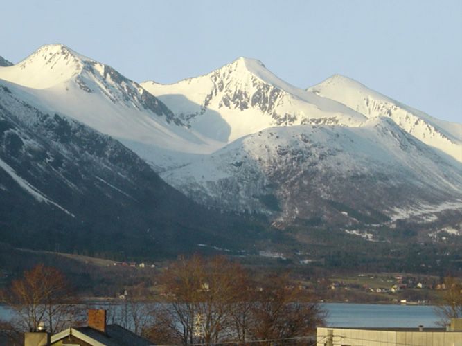 File:Kirketaket-rauma-norway.jpg