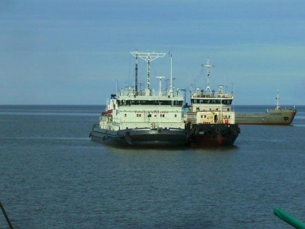 File:Ships "Captain Borodkin" and "Alexey Kulakovsky".jpg