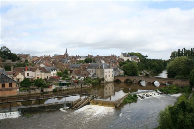 File:Beaumont-sur-Sarthe.jpg