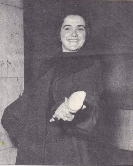 File:Clara Vincenzi 1956.png