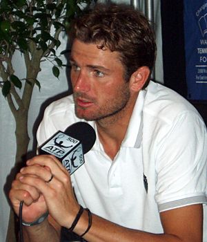 File:Mardy Fish 2010-08-03.JPG