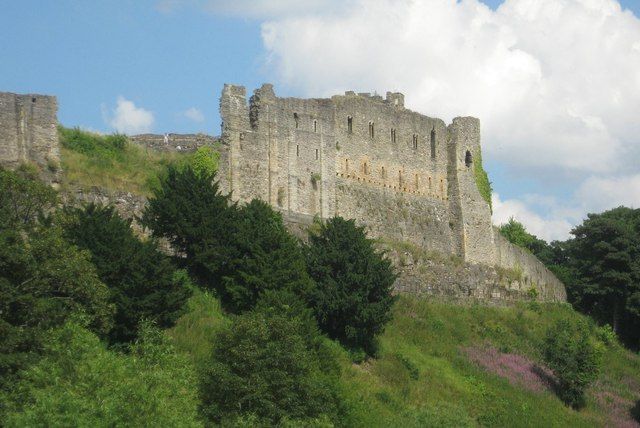 File:Richmond Castle - geograph.org.uk - 4107125.jpg