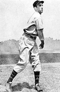 File:Sal Maglie - 1940 Buffalo Bisons.jpg