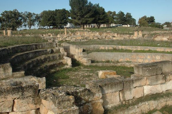 File:The Odeon Al Bayda.jpg