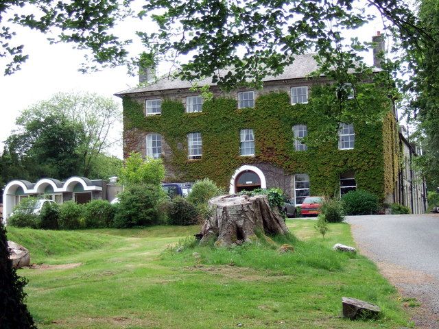 File:Castell Malgwyn - geograph.org.uk - 446989.jpg