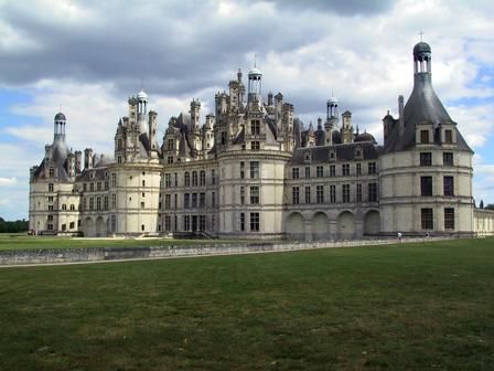 File:Chambord-wide-2004.jpg