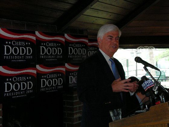 File:Chris Dodd campaigns in Iowa.jpg