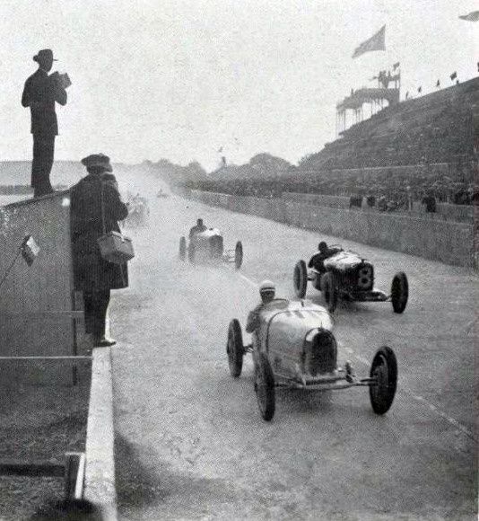 File:Départ du Grand Prix de l'A.C.F. 1925.jpg