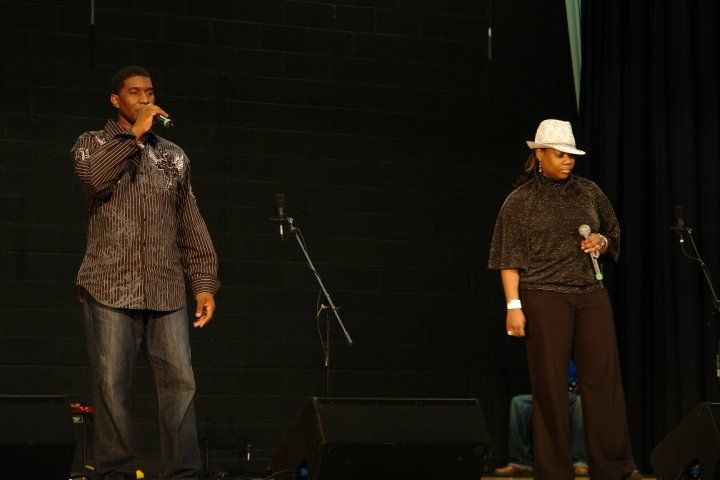 File:Haiti Benefit live recording.jpg