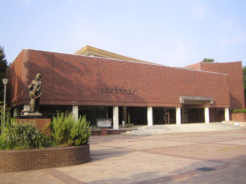 File:Toyohashi City Art Museum.jpg