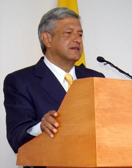 File:Andres manuel lopez obrador oct05.jpg