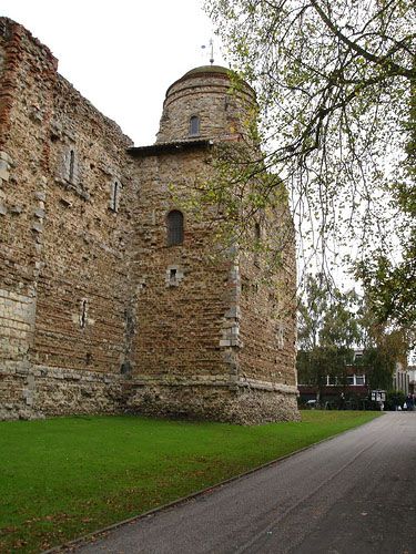 File:Colchester Castle1.jpg