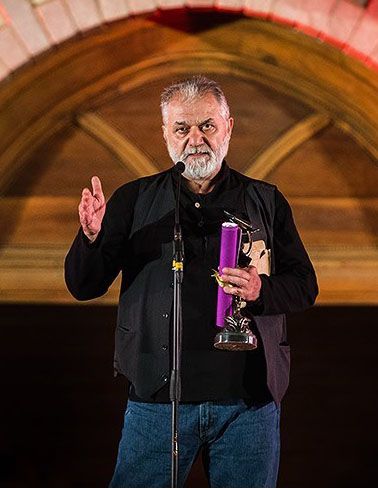 File:Iraj Raminfar in 17th Iranian cinema celebration.jpg