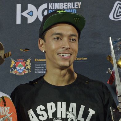 File:Nyjah Huston, KDC 2015 street (cropped).jpg