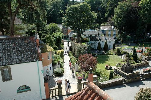 File:Piazza Portmeirion.jpg