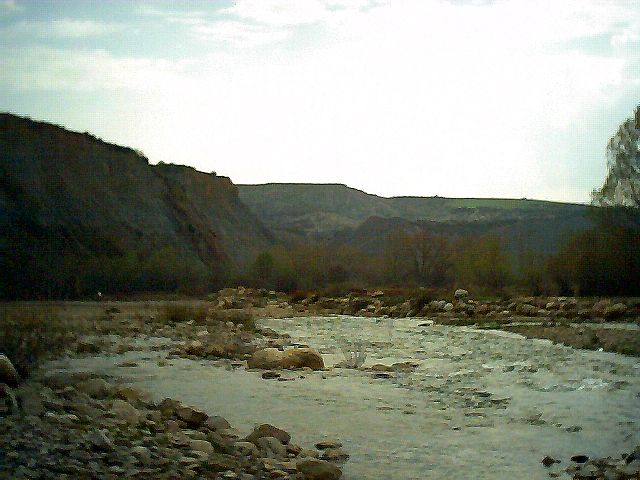 File:Rio Aurín, Samianigo, Uesca, Aragón.jpg