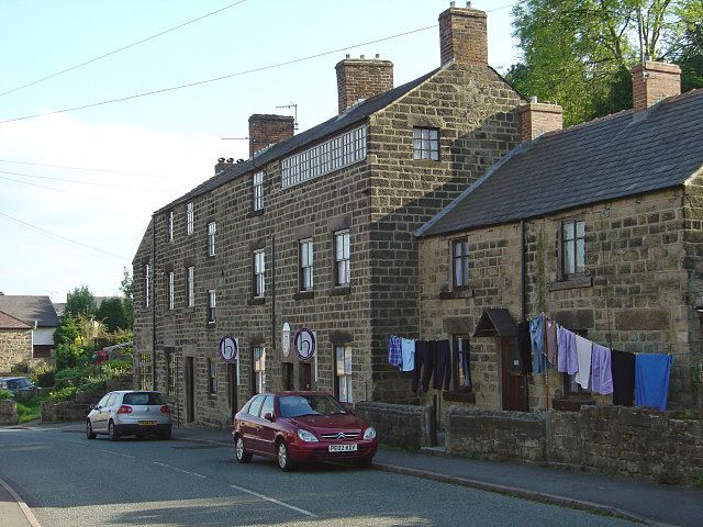 File:Weavers' windows - geograph.org.uk - 832866.jpg