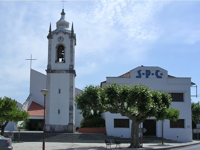 File:Coimbrão church.jpg